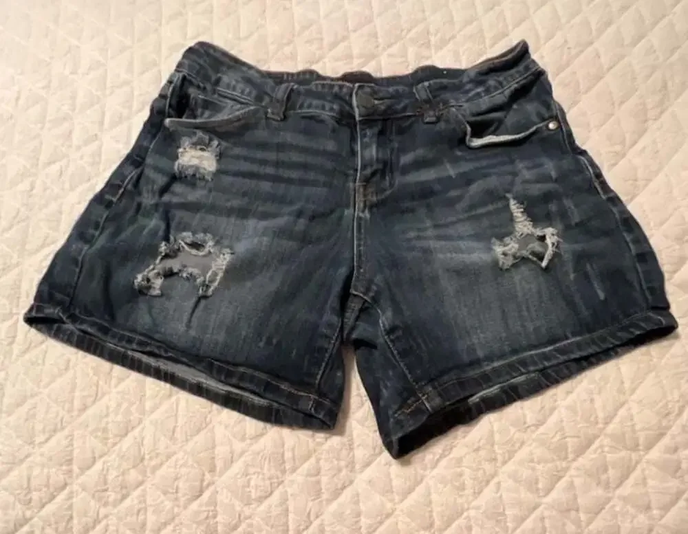 Judy Blue Los Angeles Women's Distressed Dark Wash Denim Shorts